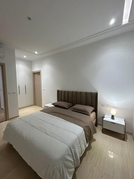 Moderne S2 Jardin De Carthage